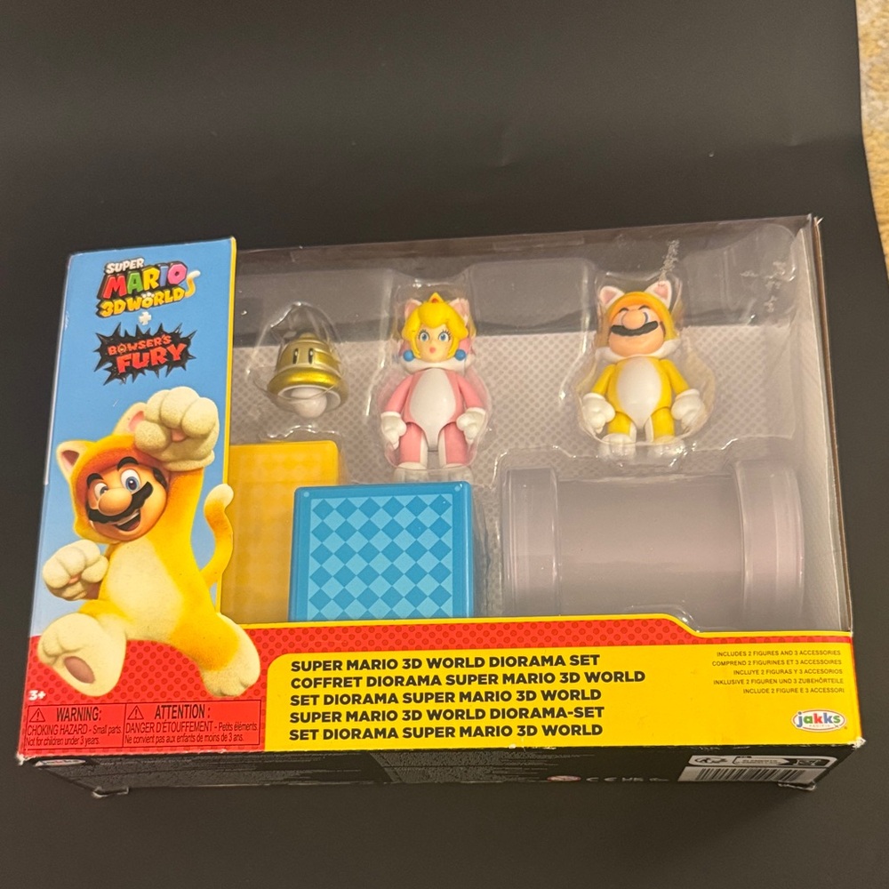 NEW Nintendo Super Mario 3D World Diorama Set